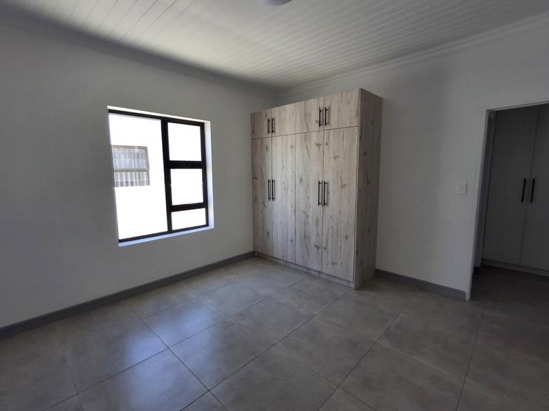 2 Bedroom Property for Sale in Britannia Bay Western Cape